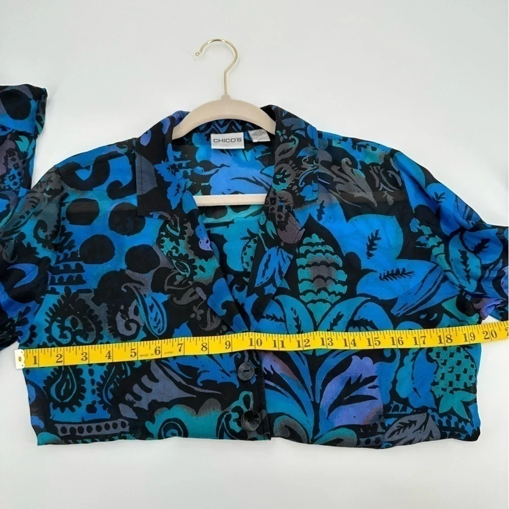 Chico’s 100% Silk Bright Blues & Black Print V Neck Button Up Sheer Size 0/Small